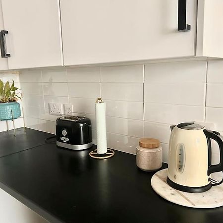 Large 2 Bedroom, Ground Floor Flat, Close To City Édimbourg Extérieur photo